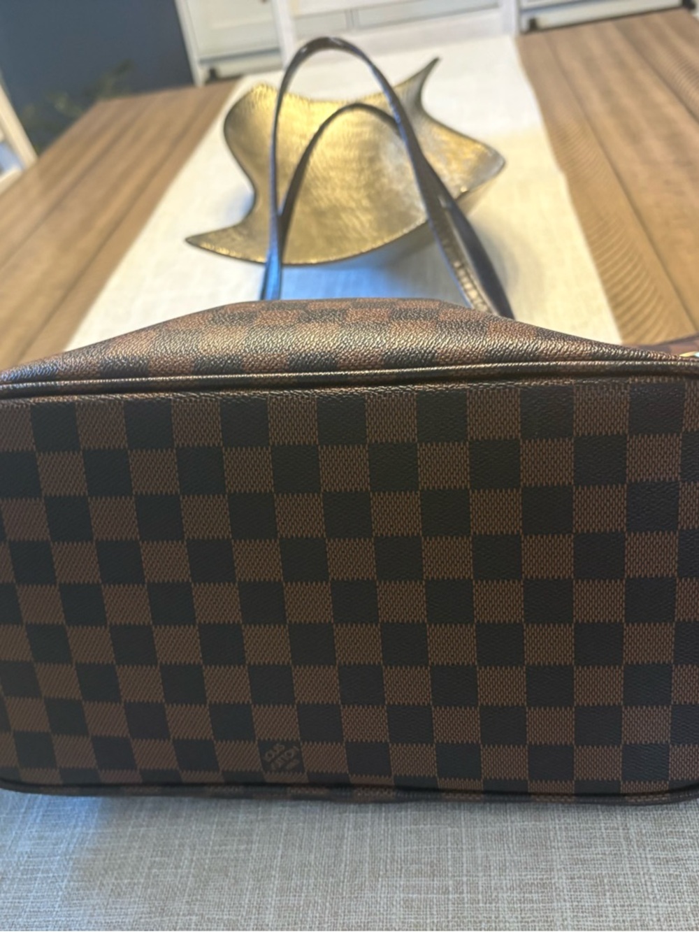 Louis Vuitton Brown Damier Ebene Tote with Red Interior - Picture 5 of 8
